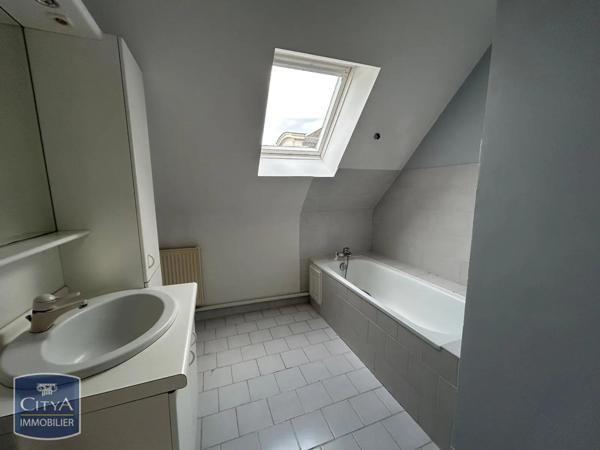 Maison à louer 3 pièces 64.06m² Mézières-lez-Cléry (45370)