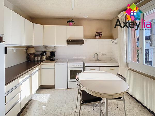 Roanne (42300) A VENDRE- ROANNE - MAISON DE PLAIN-PIED AVEC GARAGE DOUBLE INDÉPENDANT SUR TERRAIN CLOS DE 480 M2