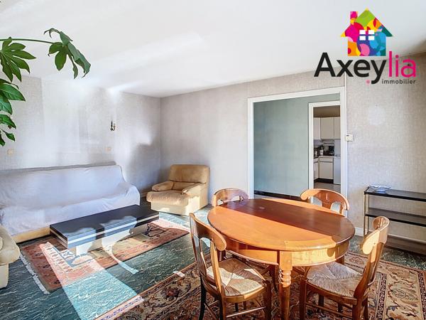 Roanne (42300) A VENDRE- ROANNE - MAISON DE PLAIN-PIED AVEC GARAGE DOUBLE INDÉPENDANT SUR TERRAIN CLOS DE 480 M2