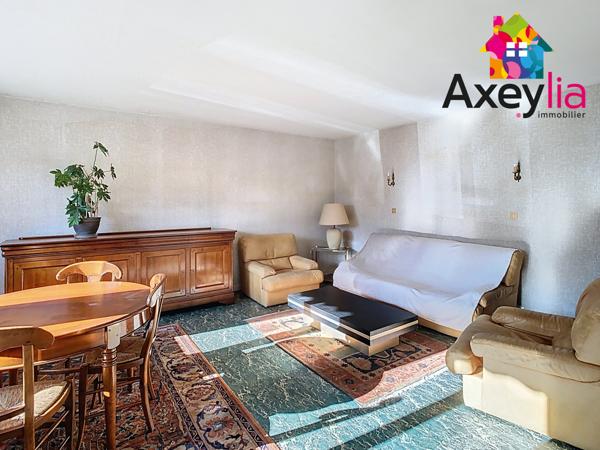 Roanne (42300) A VENDRE- ROANNE - MAISON DE PLAIN-PIED AVEC GARAGE DOUBLE INDÉPENDANT SUR TERRAIN CLOS DE 480 M2