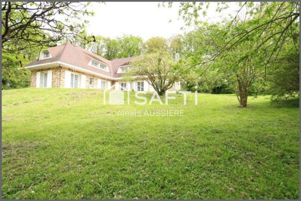 MAISON D ARCHITECTE 300M 2 SUR 10 HECTARES