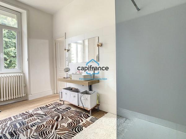 Dpt Ardèche (07), à vendre maison P8 sur 139 m² - Terrain de 599,00 m²