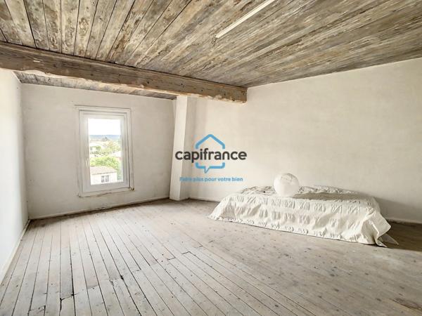Dpt Ardèche (07), à vendre maison P8 sur 139 m² - Terrain de 599,00 m²