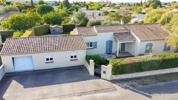 PISCINE / 5 CHAMBRES / PROCHE COMMERCES ET SERVICES