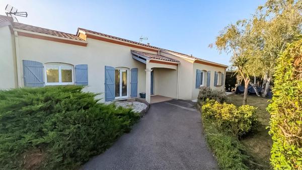 PISCINE / 5 CHAMBRES / PROCHE COMMERCES ET SERVICES