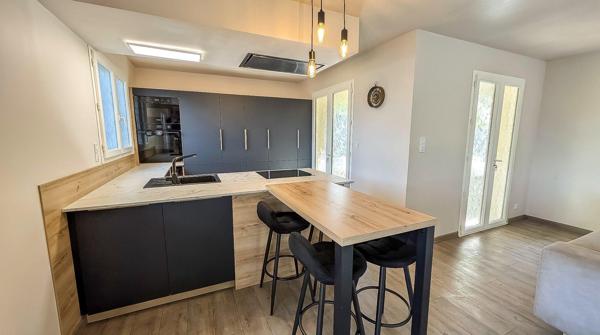PISCINE / 5 CHAMBRES / PROCHE COMMERCES ET SERVICES