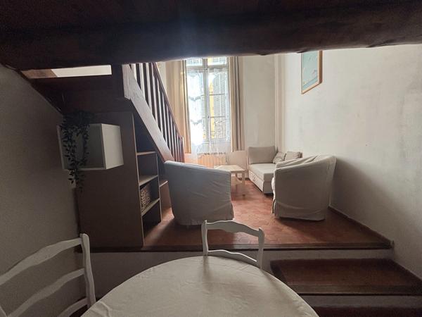 A LOUER - AIX EN PROVENCE - LA ROTONDE - STDUIO MEZZANINE
