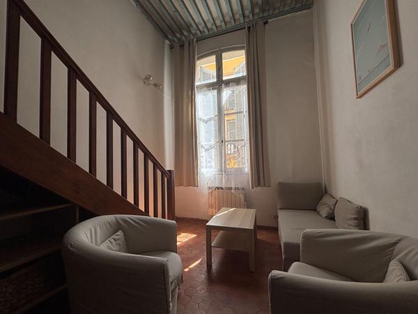 A LOUER - AIX EN PROVENCE - LA ROTONDE - STDUIO MEZZANINE
