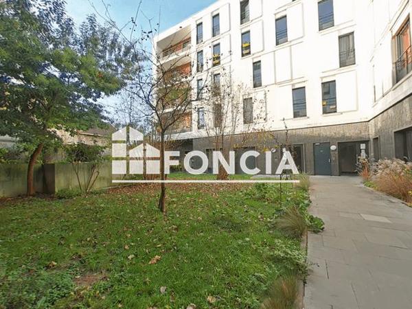 Location Studio 39.05 m² - 10-18 RUE PAUL BERT Bagnolet 93170