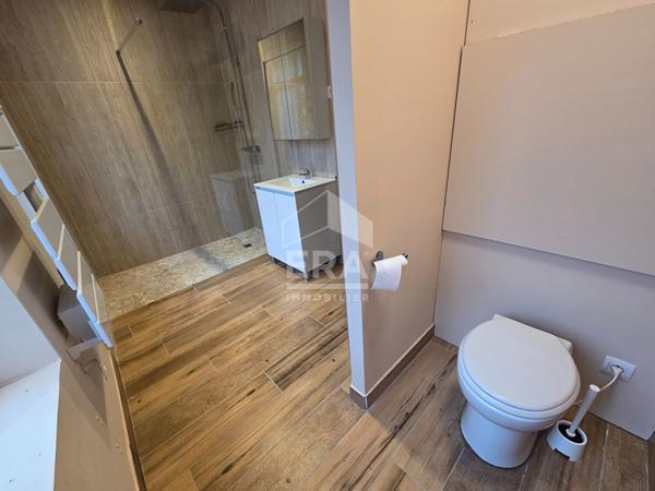 Immeuble style bourgeois - 4 Appartements, 1 studio