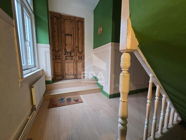 Immeuble style bourgeois - 4 Appartements, 1 studio