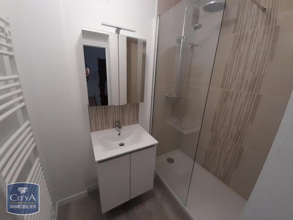 Appartement à louer 2 pièces 41.9m²