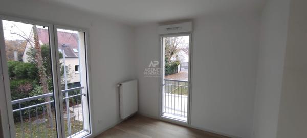 Appartement Le Mesnil Le Roi 3 pièce(s) 49.65 m2 €315 000 ** - Référence 4480