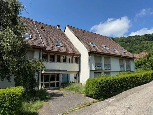 Vente                                                      Immeuble
                        
                     31 pièces                      1362 m2                     à Fréland