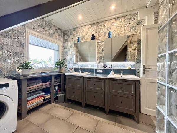 Appartement coup de cœur dans maison bifamiliale