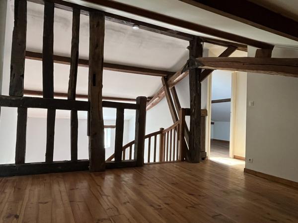 Maison en pierre de 125 m² sur grand terrain