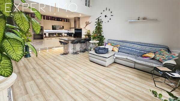 Fréjus (83600) Fréjus, Maison de village de 71.81m² + garage aménagé en studio de 27 m²