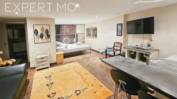 Fréjus (83600) Fréjus, Maison de village de 71.81m² + garage aménagé en studio de 27 m²