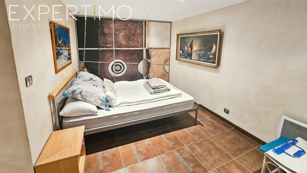 Fréjus (83600) Fréjus, Maison de village de 71.81m² + garage aménagé en studio de 27 m²