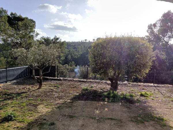 Le Thoronet (83340) LE THORONET Villa récente de plain pied avec appartement indépendant.