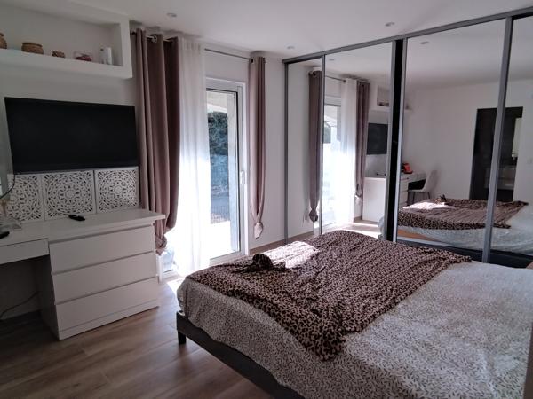 Le Thoronet (83340) LE THORONET Villa récente de plain pied avec appartement indépendant.