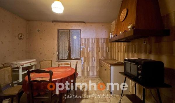 Idéale pour investisseurs, constructeurs ou promoteurs immobiliers :Maison double à rénover 10 pièces MANOM (57)