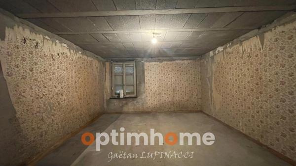 Idéale pour investisseurs, constructeurs ou promoteurs immobiliers :Maison double à rénover 10 pièces MANOM (57)