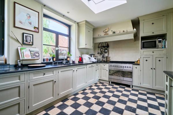 Vente Maison de luxe Faches-Thumesnil 8 Pièces 250.49 m²