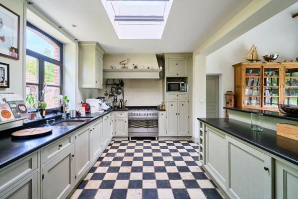 Vente Maison de luxe Faches-Thumesnil 8 Pièces 250.49 m²