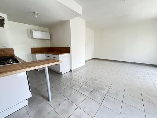 EXCLUSIVITE BRUZ T4 - Appartement 3 chambres environ 80m²  avec jardin plein SUD - Garage et parking couvert