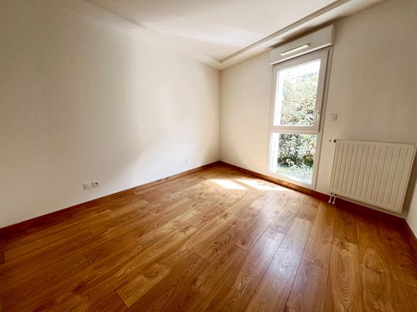 EXCLUSIVITE BRUZ T4 - Appartement 3 chambres environ 80m²  avec jardin plein SUD - Garage et parking couvert