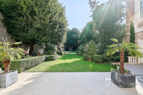 Vente Maison de luxe Lille 24 Pièces 1100 m²
