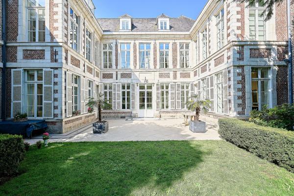 Vente Maison de luxe Lille 24 Pièces 1100 m²