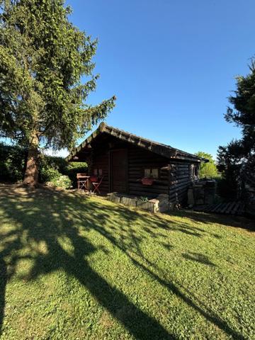 Maison de 157 m2, piscine et terrain de 3715 m2 à COUCHES (71)