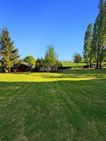 Maison de 157 m2, piscine et terrain de 3715 m2 à COUCHES (71)