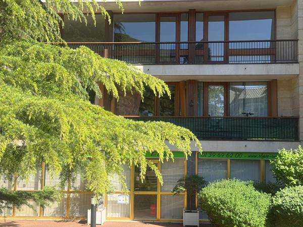 Appartement 4 pièces 92 m2 -  parking - cave - Ecrin de verdure