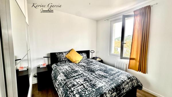 SIX FOURS LES PLAGES - PROXIMITE DU CENTRE VILLE - PETITE COPROPRIETE AU CALME - APPARTEMENT T3  - CAVE PRIVATIVE
