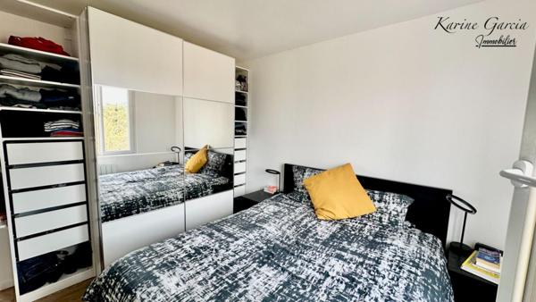 SIX FOURS LES PLAGES - PROXIMITE DU CENTRE VILLE - PETITE COPROPRIETE AU CALME - APPARTEMENT T3  - CAVE PRIVATIVE