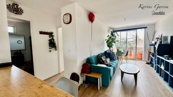 SIX FOURS LES PLAGES - PROXIMITE DU CENTRE VILLE - PETITE COPROPRIETE AU CALME - APPARTEMENT T3  - CAVE PRIVATIVE