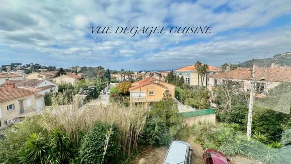 SIX FOURS LES PLAGES - PROXIMITE DU CENTRE VILLE - PETITE COPROPRIETE AU CALME - APPARTEMENT T3  - CAVE PRIVATIVE