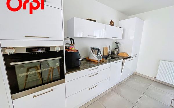 Appartement à vendre    4 pièces • 105,55 m2 Lyon 9