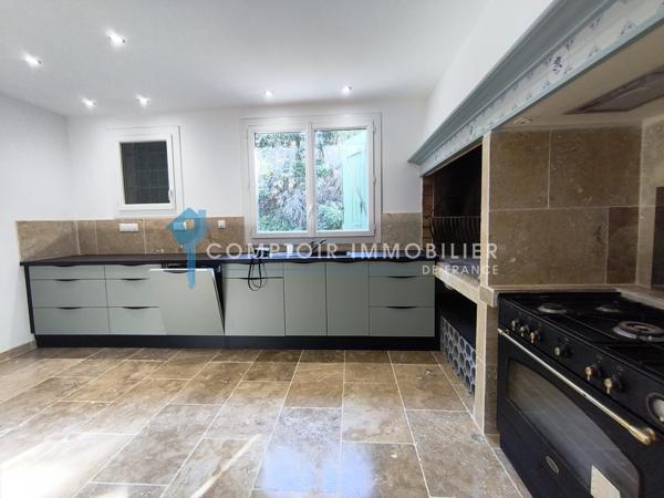 Propriete
                                                                                                                                                                                                                                                                                                                        5 pièce(s)                                                                                                                                                                                                          3 chambre(s)                                                                                                                                                                                                          150  m²
