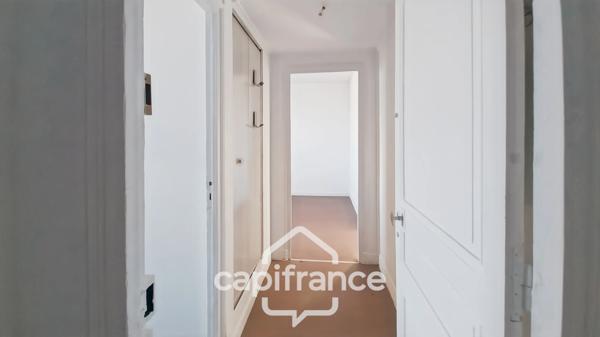 Maisons-Alfort-Quartier Planètes-A vendre2 pièces-28,646m2-lumineux-Traversant-Proche transports-commerces, marché
