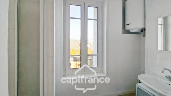 Maisons-Alfort-Quartier Planètes-A vendre2 pièces-28,646m2-lumineux-Traversant-Proche transports-commerces, marché