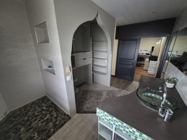 Maison T6 + T1 avec piscine