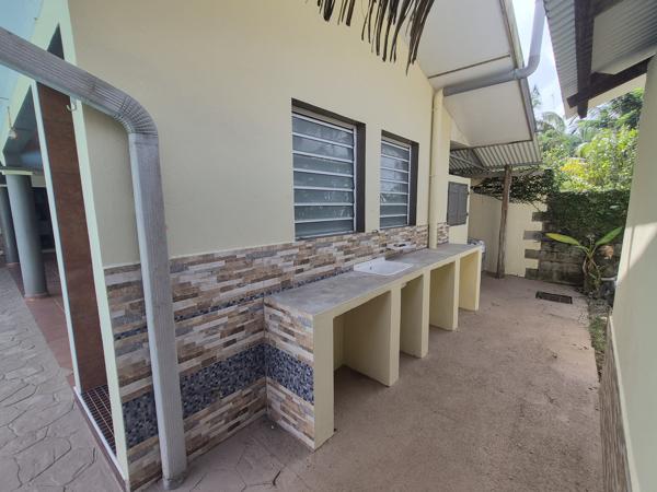 Maison T6 + T1 avec piscine