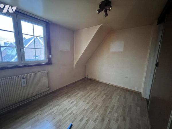 MAISON DE LOTISSEMENT