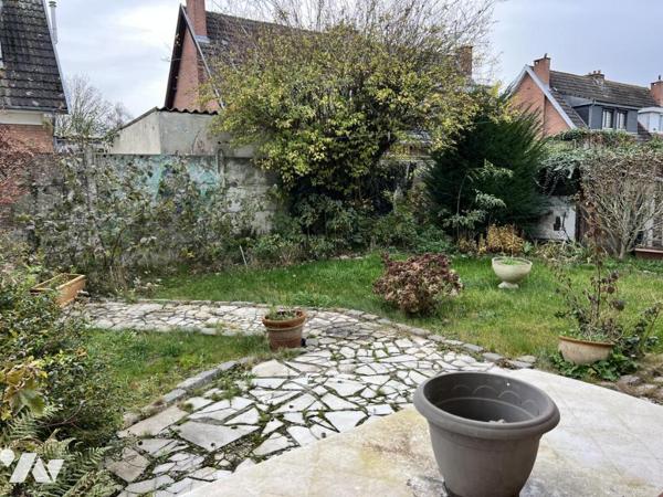 MAISON DE LOTISSEMENT