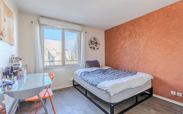 Appartement à vendre    3 pièces • 64,74 m2 Rosny-sous-Bois