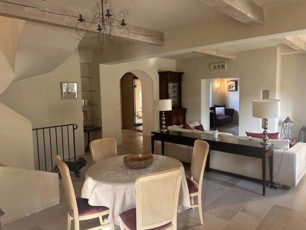 Golf de Pont Royal, Maison classe B , pisicne chauffée